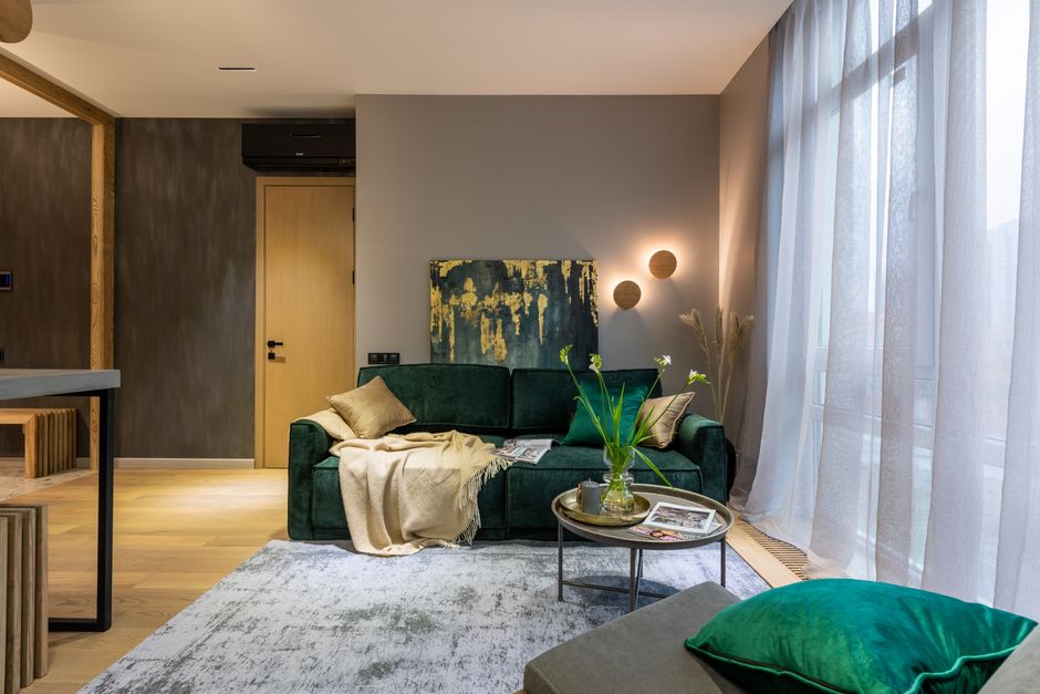 Mobilier la comandă vs. mobilier de serie: ce merită în 2026 pentru un apartament nou